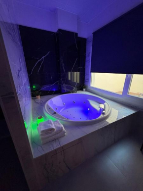 Centric Loft near Arts & Science